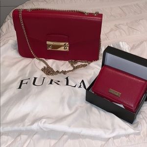 Furla red purse With the long chain and wallet